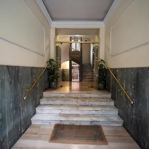 Benny Gold - Domus Apartament Rzym