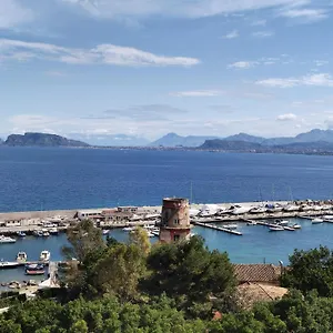 Rineddahouse Arenella - Vista Mare Panoramica A Con Parcheggio Privato Apartament Palermo