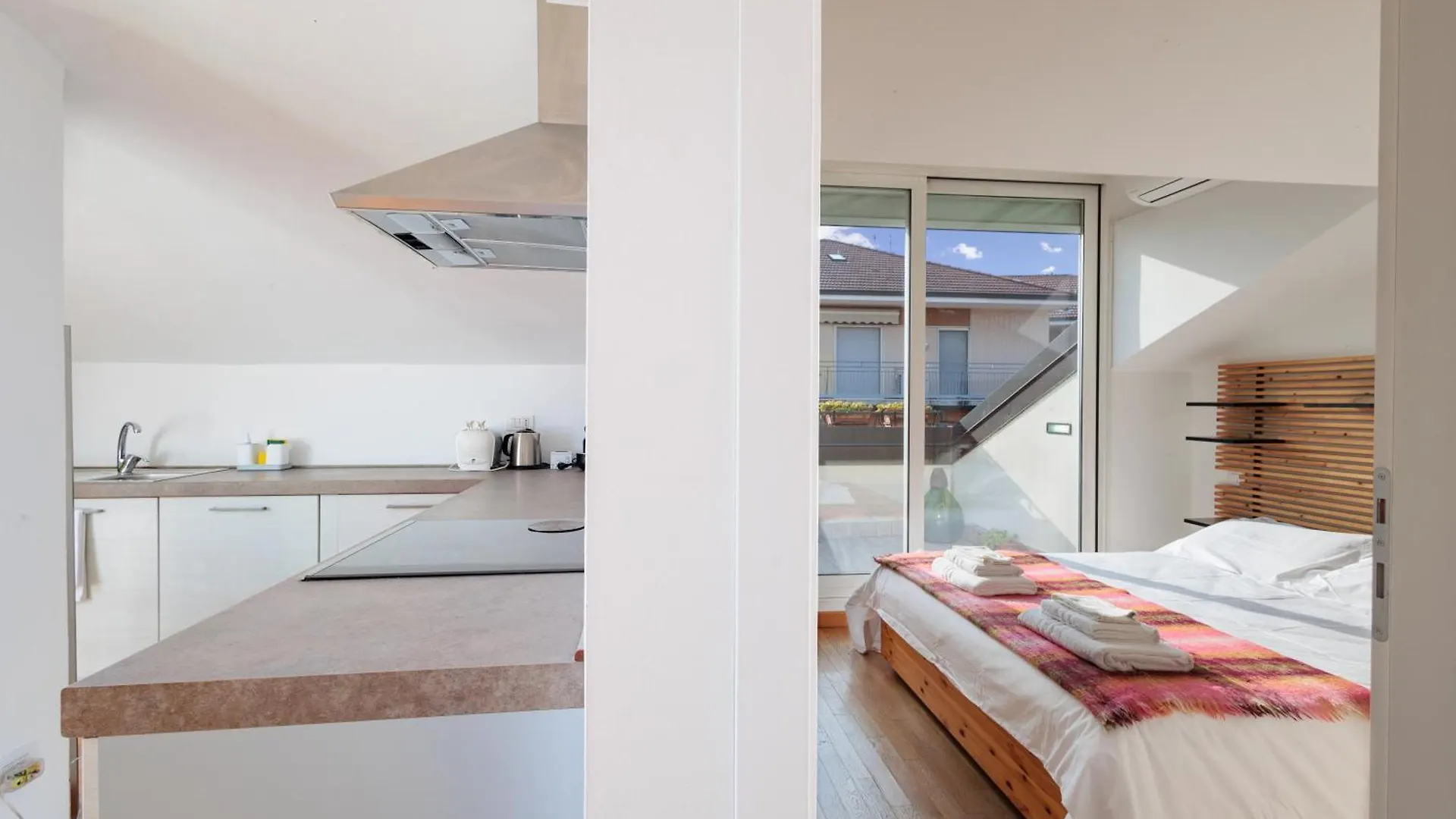 Serela Suite Bergamo 0*,
