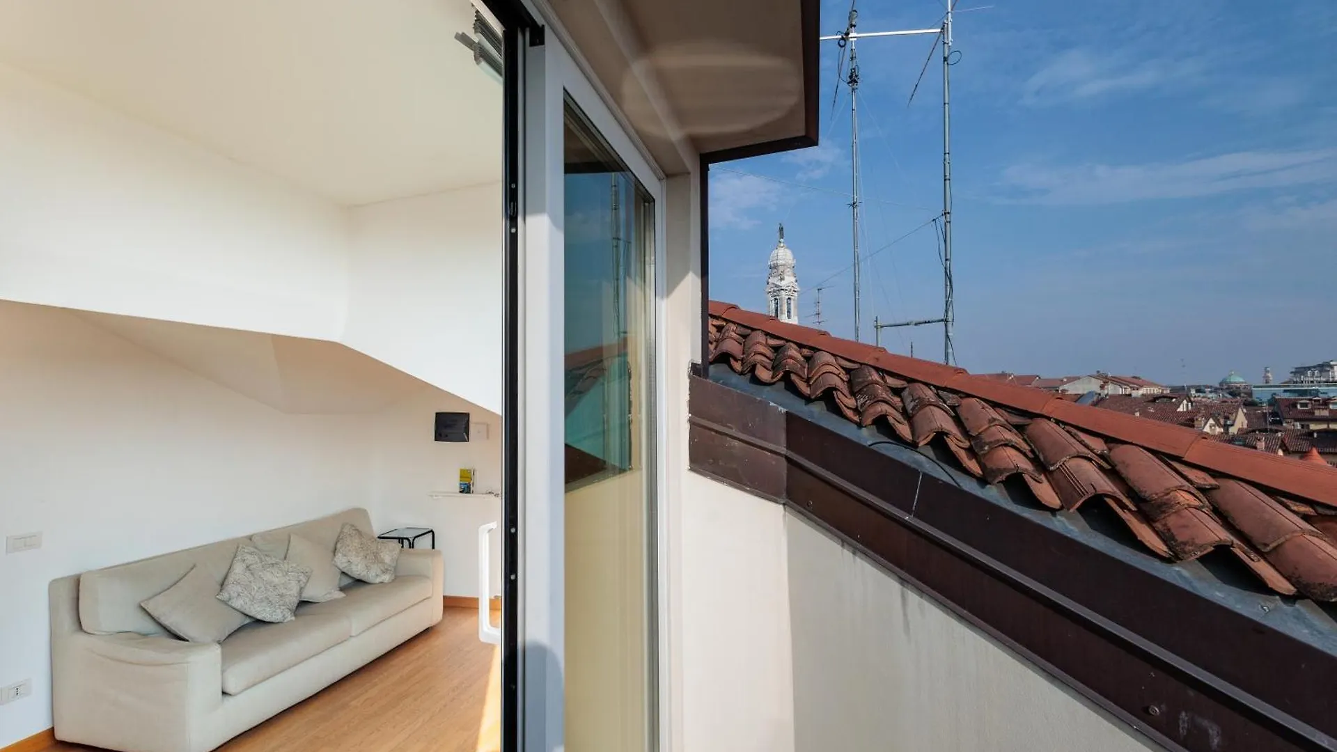 Serela Suite Bergamo 0*,  Italy