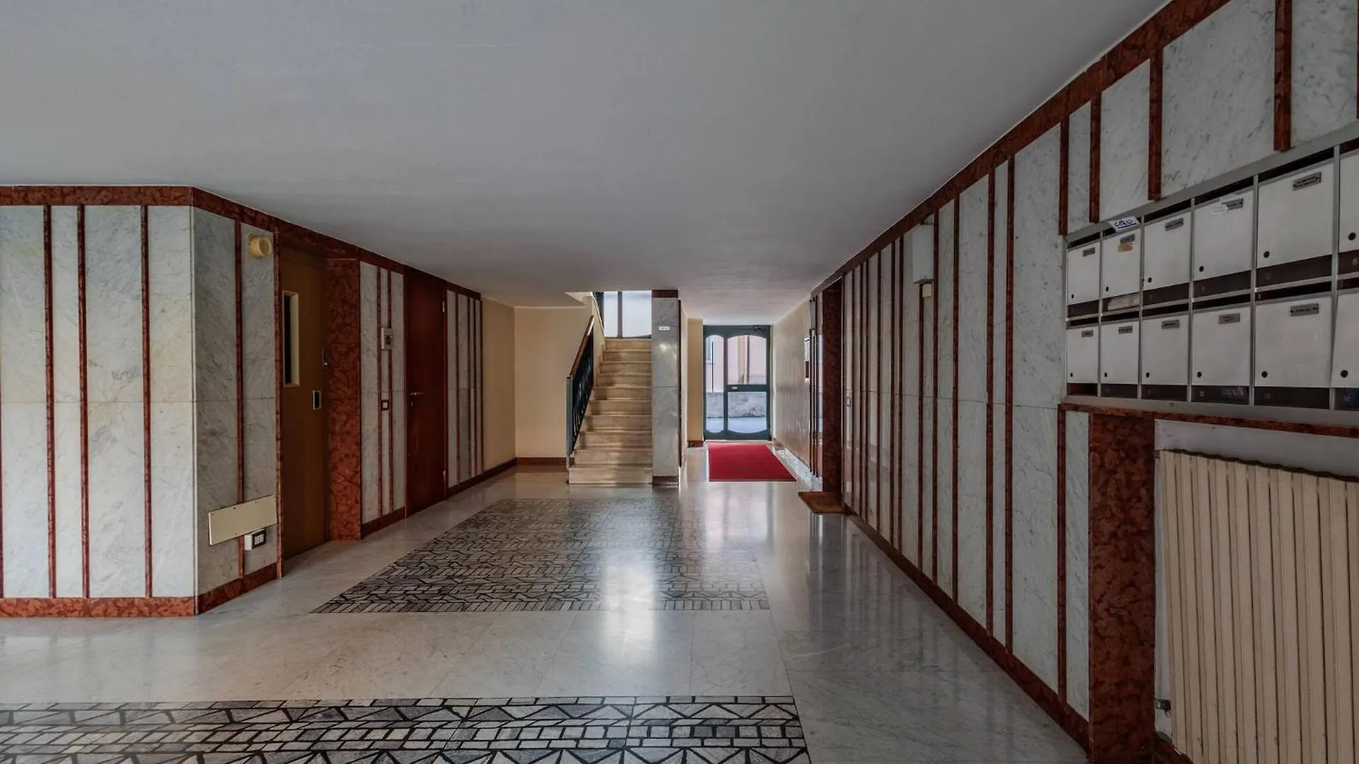 Serela Suite Bergamo 0*,  Italy